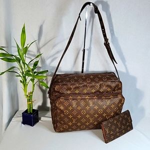 Louis Vuitton Vintage Louis Vuitton Lg Nile Messenger Bag w/Bonus LV Wallet